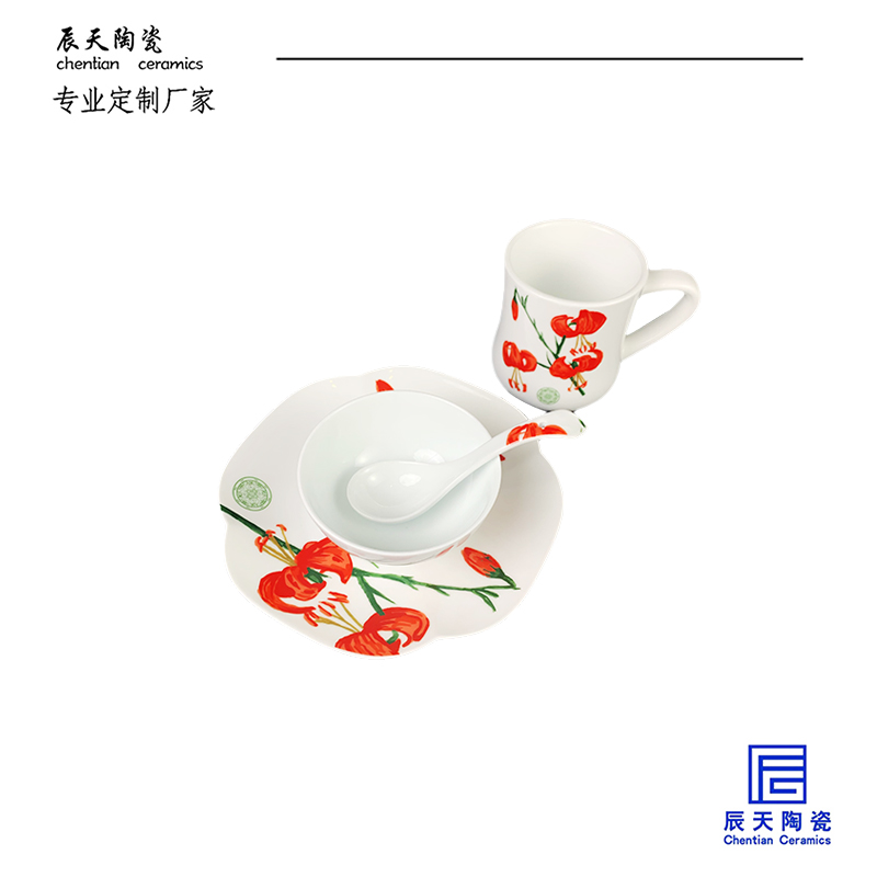 <b>客户定制 小清新花朵陶瓷碗盘套装</b>