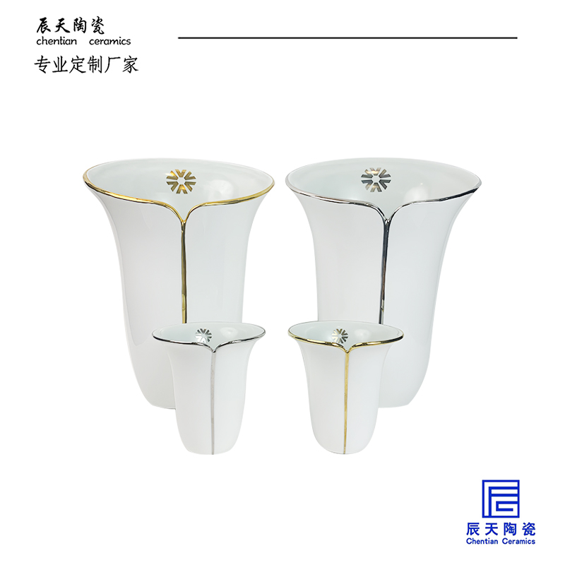 <b>客户定制 创意描金喇叭陶瓷花瓶</b>